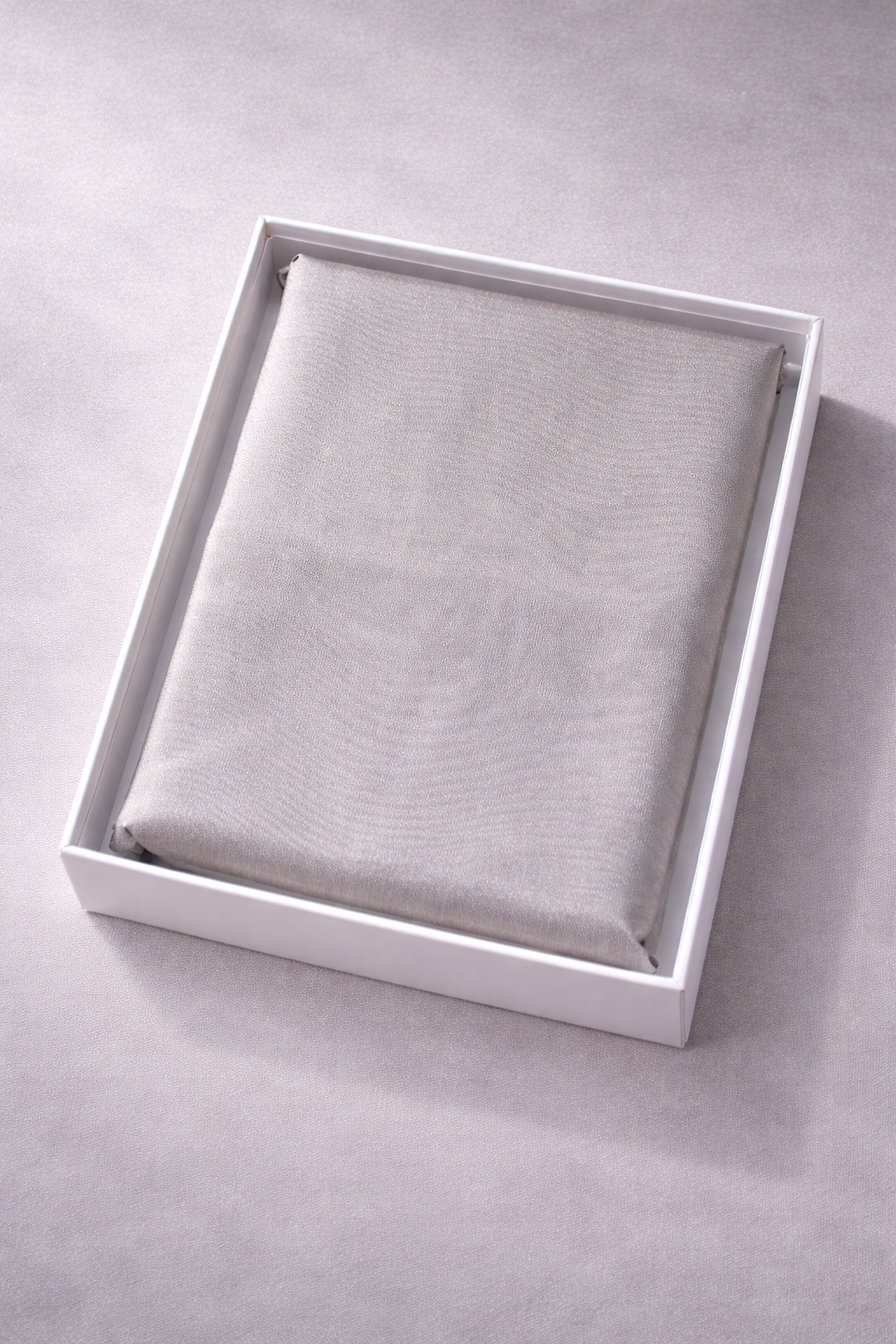 Plain Tissue Silk Banarasi Saree – Lightweight Sheen Handwoven Banarasi Saree